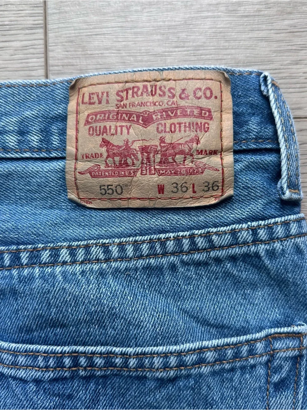 Levi’s 550 Relaxed Fit Jeans Men’s 36x36‎ Light Wash Straight Leg 100% Cotton